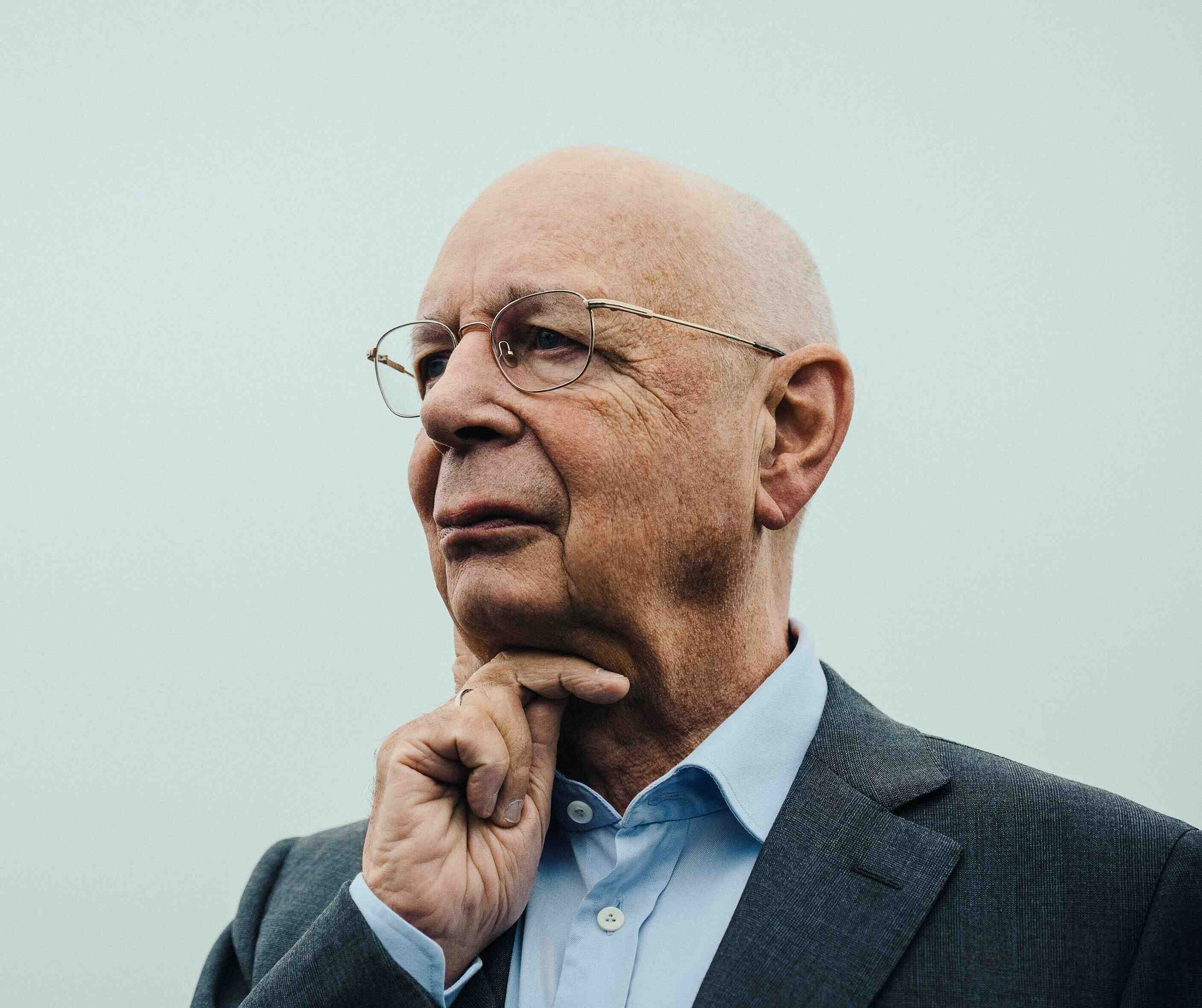 klaus-schwab-hist-ria-e-biografia-g4-educa-o